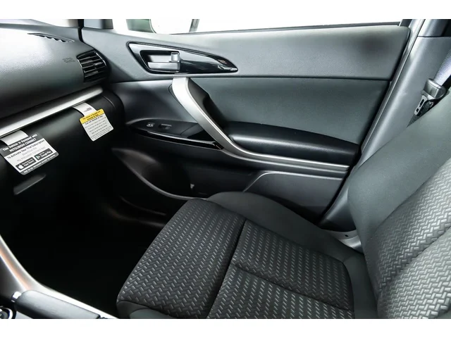 Nuevos MITSUBISHI ECLIPSE CROSS à Estados chez autogozo