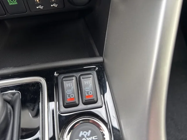 Nuevos MITSUBISHI ECLIPSE CROSS à Estados chez autogozo