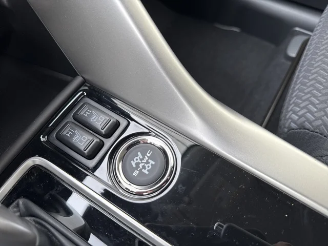 Nuevos MITSUBISHI ECLIPSE CROSS à Estados chez autogozo