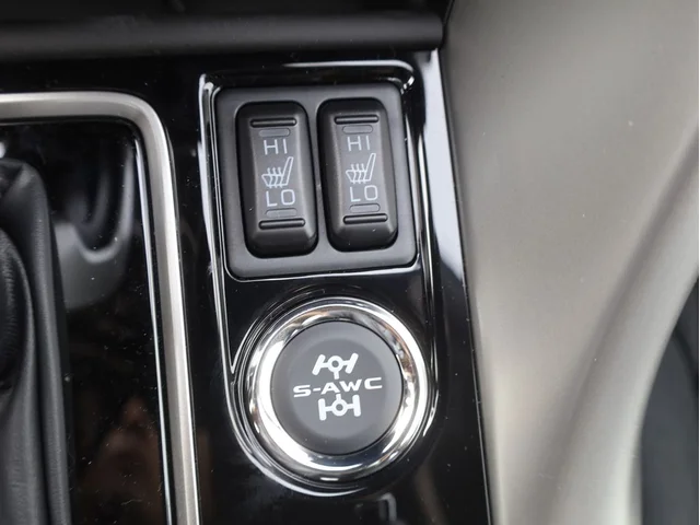 Nuevos MITSUBISHI ECLIPSE CROSS à Estados chez autogozo