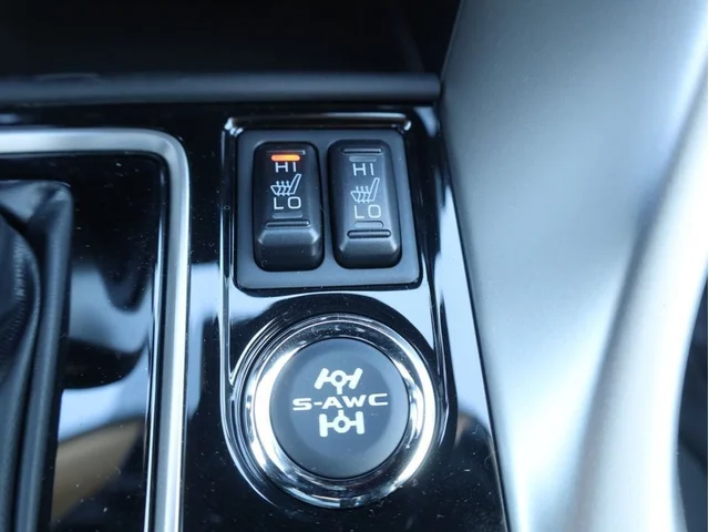 Nuevos MITSUBISHI ECLIPSE CROSS à Estados chez autogozo