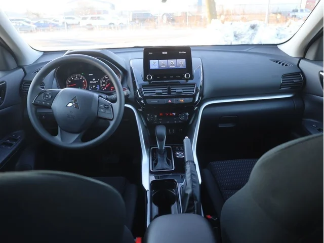 Nuevos MITSUBISHI ECLIPSE CROSS à Estados chez autogozo