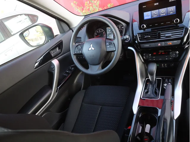 Nuevos MITSUBISHI ECLIPSE CROSS à Estados chez autogozo