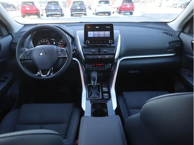 Nuevos MITSUBISHI ECLIPSE CROSS à Estados chez autogozo