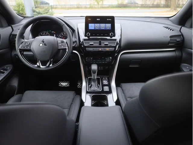 Nuevos MITSUBISHI ECLIPSE CROSS à Estados chez autogozo