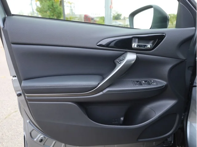 Nuevos MITSUBISHI ECLIPSE CROSS à Estados chez autogozo