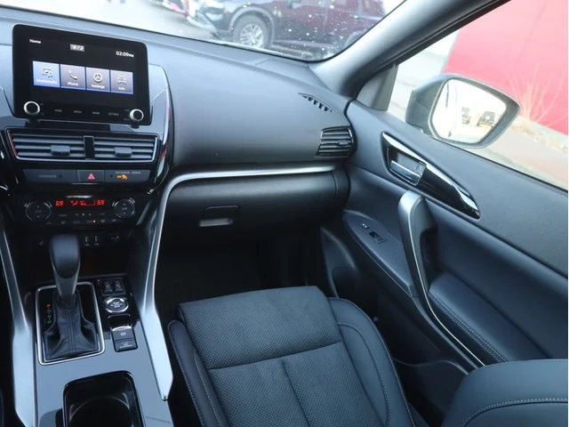 Nuevos MITSUBISHI ECLIPSE CROSS à Estados chez autogozo