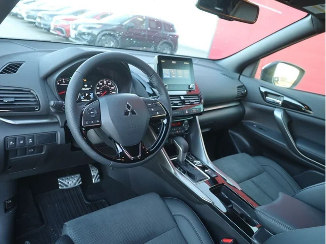 Nuevos MITSUBISHI ECLIPSE CROSS à Estados chez autogozo