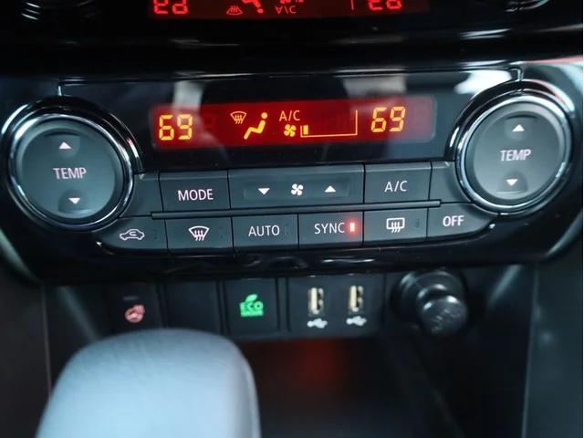 Nuevos MITSUBISHI ECLIPSE CROSS à Estados chez autogozo