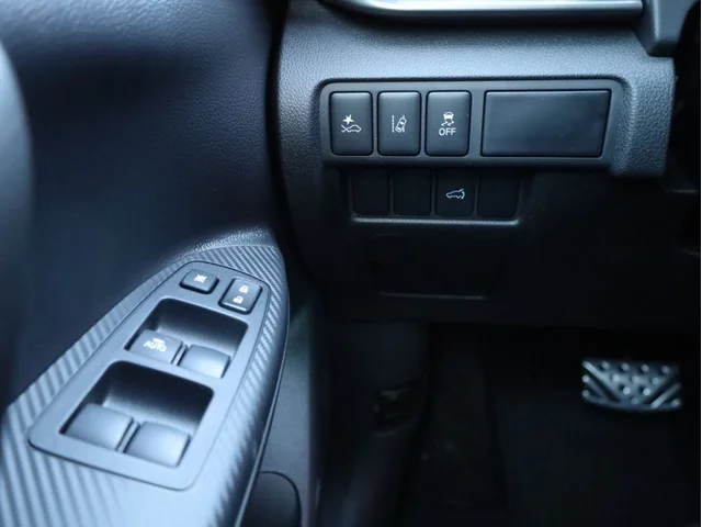Nuevos MITSUBISHI ECLIPSE CROSS à Estados chez autogozo