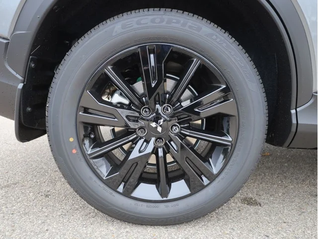 Nuevos MITSUBISHI ECLIPSE CROSS à Estados chez autogozo
