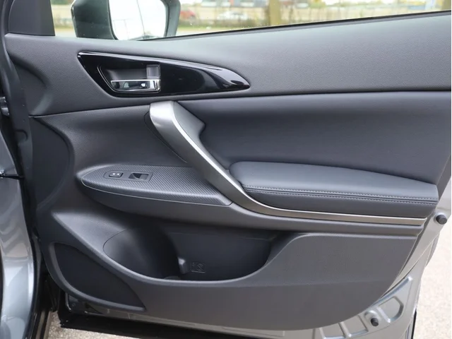 Nuevos MITSUBISHI ECLIPSE CROSS à Estados chez autogozo