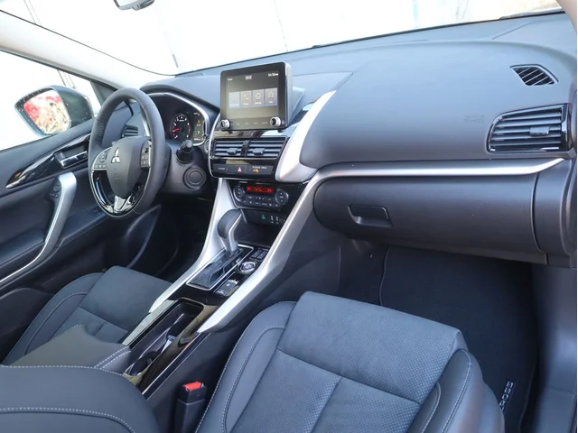 Nuevos MITSUBISHI ECLIPSE CROSS à Estados chez autogozo