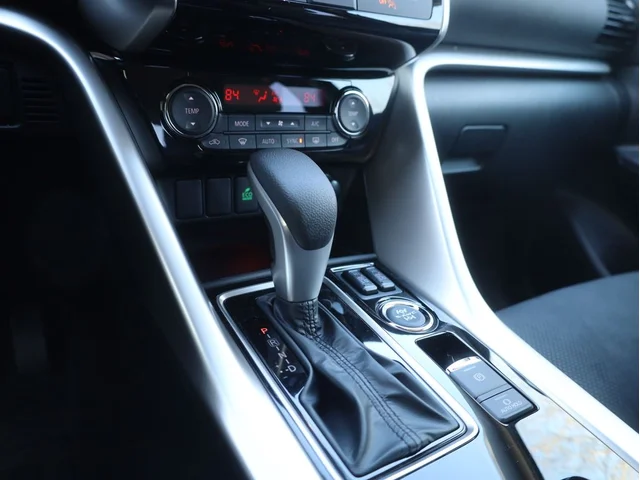 Nuevos MITSUBISHI ECLIPSE CROSS à Estados chez autogozo