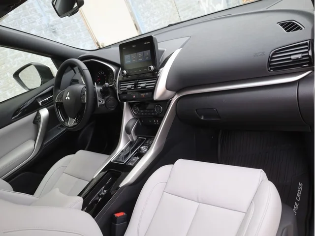 Nuevos MITSUBISHI ECLIPSE CROSS à Estados chez autogozo