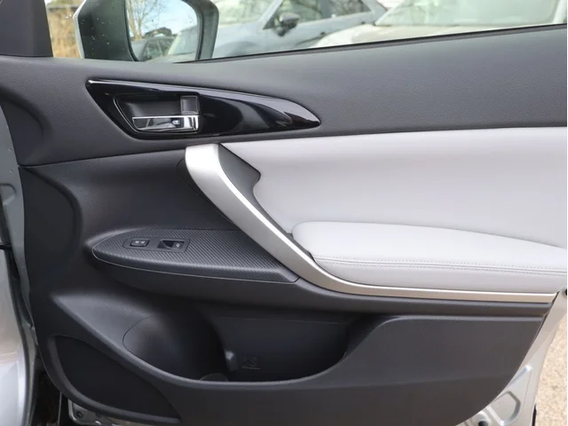 Nuevos MITSUBISHI ECLIPSE CROSS à Estados chez autogozo