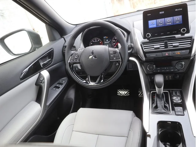 Nuevos MITSUBISHI ECLIPSE CROSS à Estados chez autogozo