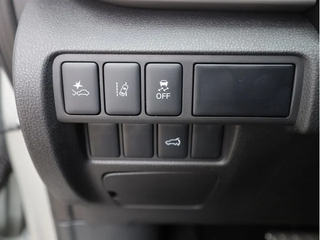 Nuevos MITSUBISHI ECLIPSE CROSS à Estados chez autogozo