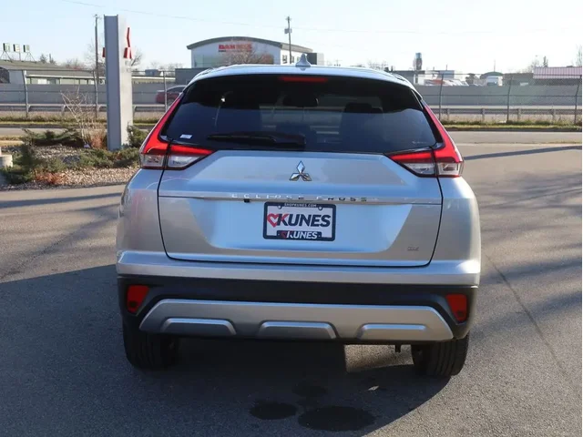 SEMINUEVOS MITSUBISHI Eclipse Cross a Estados en autogozo