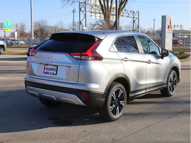 SEMINUEVOS MITSUBISHI Eclipse Cross a Estados en autogozo
