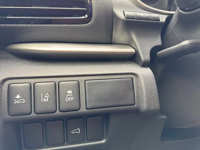 Nuevos MITSUBISHI ECLIPSE CROSS à Estados chez autogozo