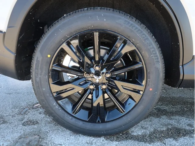Nuevos MITSUBISHI ECLIPSE CROSS à Estados chez autogozo