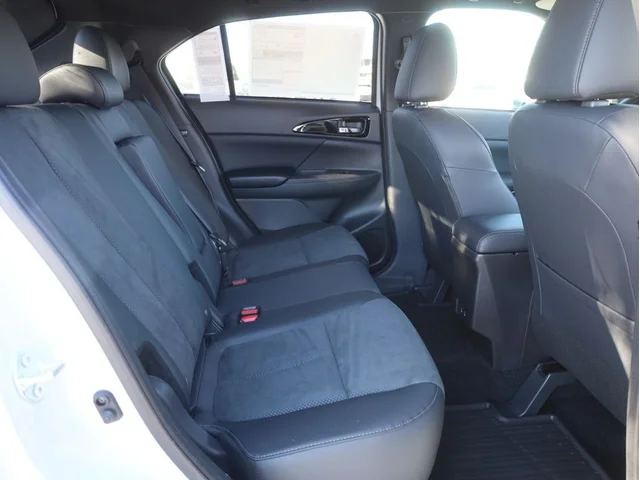 Nuevos MITSUBISHI ECLIPSE CROSS à Estados chez autogozo