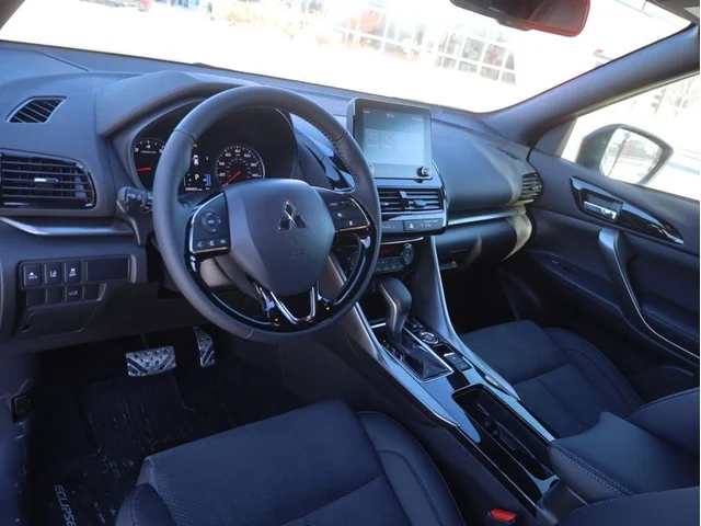 Nuevos MITSUBISHI ECLIPSE CROSS à Estados chez autogozo