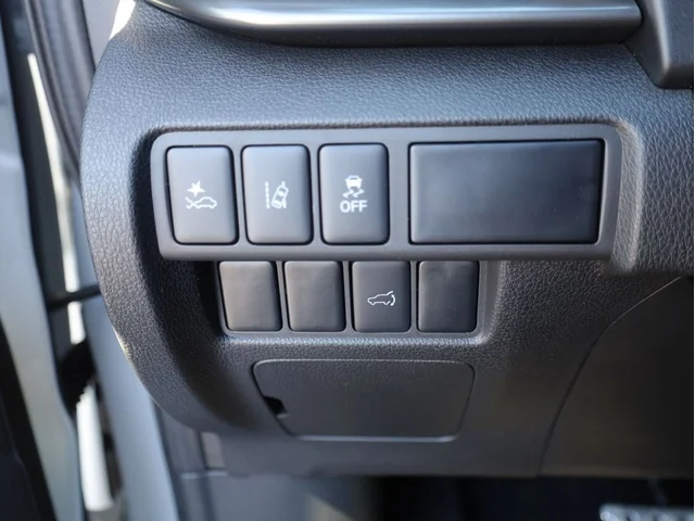Nuevos MITSUBISHI ECLIPSE CROSS à Estados chez autogozo