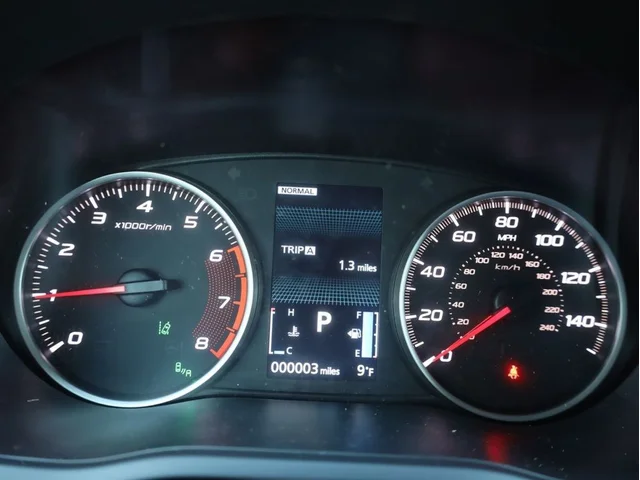 Nuevos MITSUBISHI ECLIPSE CROSS à Estados chez autogozo