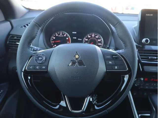 Nuevos MITSUBISHI ECLIPSE CROSS à Estados chez autogozo