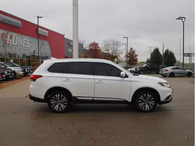 SEMINUEVOS MITSUBISHI Outlander a Estados en autogozo