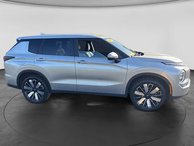SEMINUEVOS MITSUBISHI Outlander a Estados en autogozo
