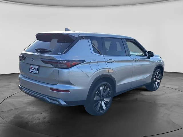 SEMINUEVOS MITSUBISHI Outlander a Estados en autogozo