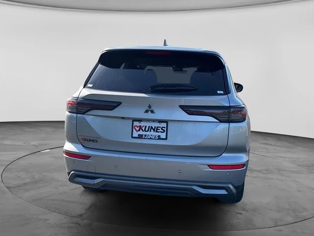 SEMINUEVOS MITSUBISHI Outlander a Estados en autogozo
