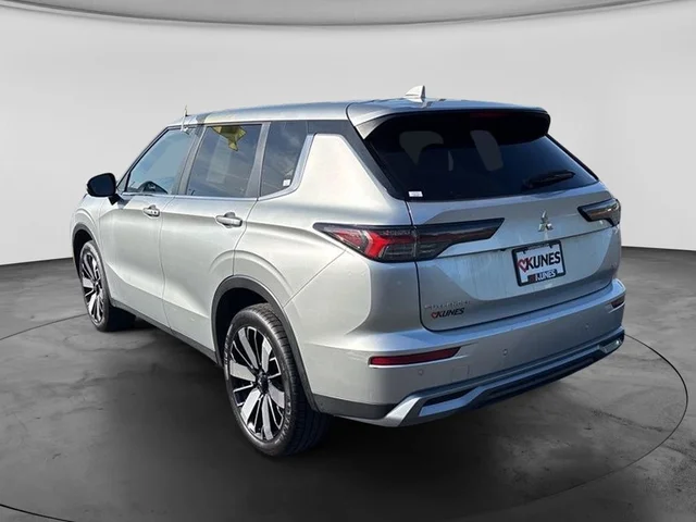 SEMINUEVOS MITSUBISHI Outlander a Estados en autogozo