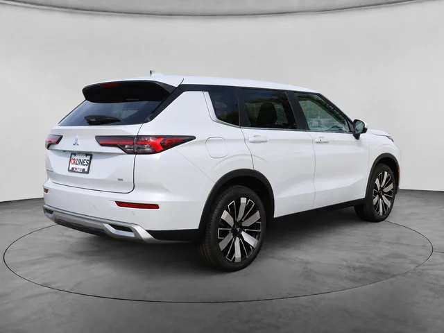 Nuevos MITSUBISHI OUTLANDER à Estados chez autogozo