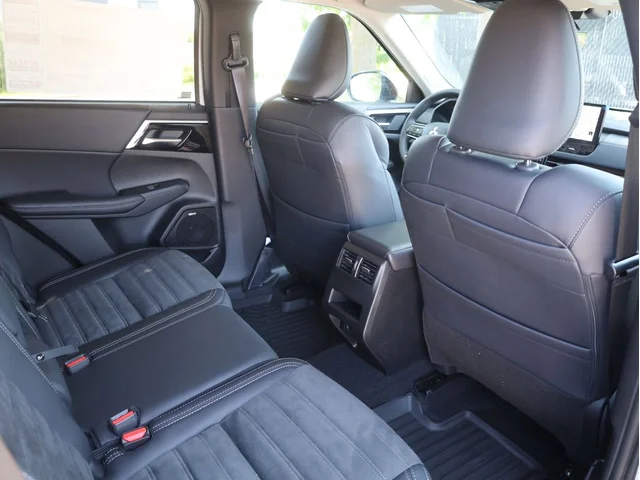 Nuevos MITSUBISHI OUTLANDER à Estados chez autogozo