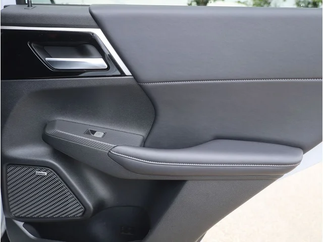 Nuevos MITSUBISHI OUTLANDER à Estados chez autogozo