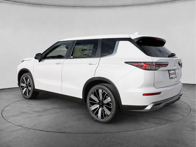 Nuevos MITSUBISHI OUTLANDER à Estados chez autogozo