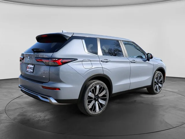 Nuevos MITSUBISHI OUTLANDER à Estados chez autogozo