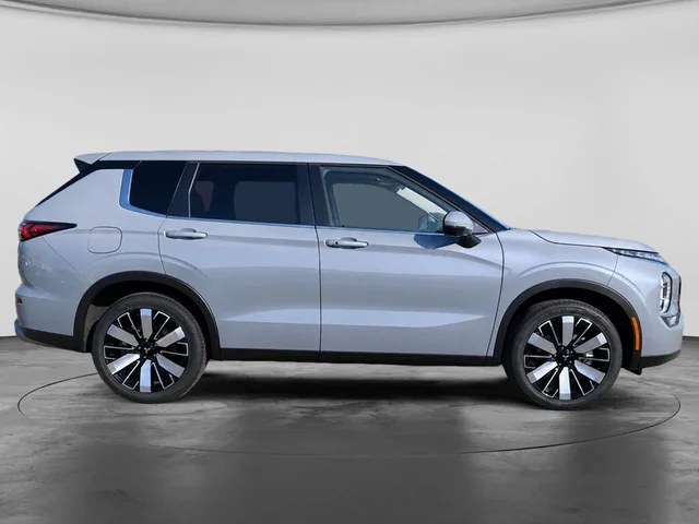 Nuevos MITSUBISHI OUTLANDER à Estados chez autogozo