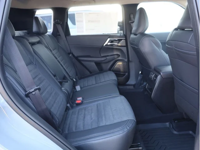 Nuevos MITSUBISHI OUTLANDER à Estados chez autogozo