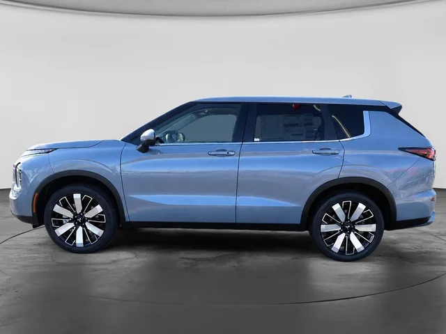 Nuevos MITSUBISHI OUTLANDER à Estados chez autogozo