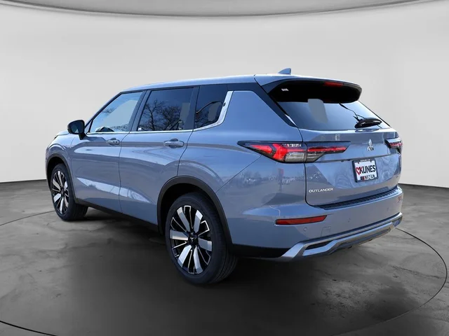 Nuevos MITSUBISHI OUTLANDER à Estados chez autogozo