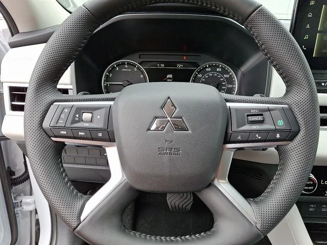 Nuevos MITSUBISHI OUTLANDER à Estados chez autogozo