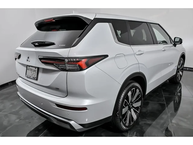 Nuevos MITSUBISHI OUTLANDER à Estados chez autogozo