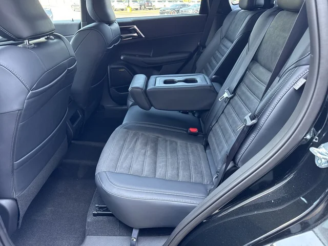 Nuevos MITSUBISHI OUTLANDER à Estados chez autogozo