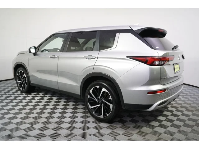 SEMINUEVOS MITSUBISHI Outlander a Estados en autogozo