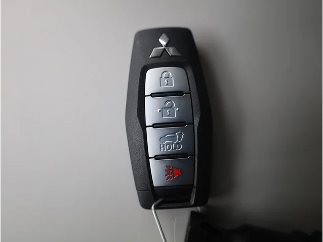 Nuevos MITSUBISHI OUTLANDER à Estados chez autogozo